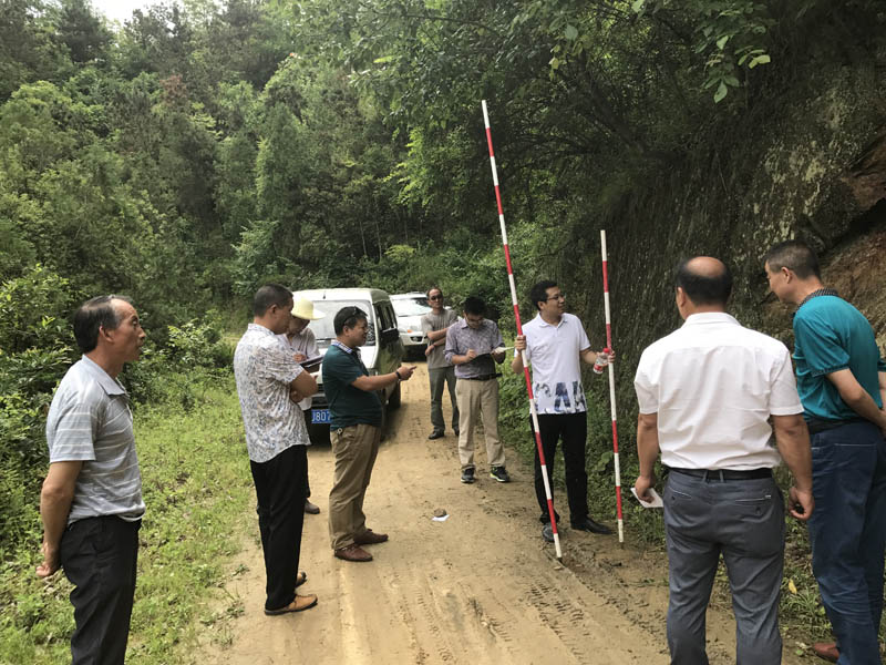 踏勘北梁村通村公路地形.jpg